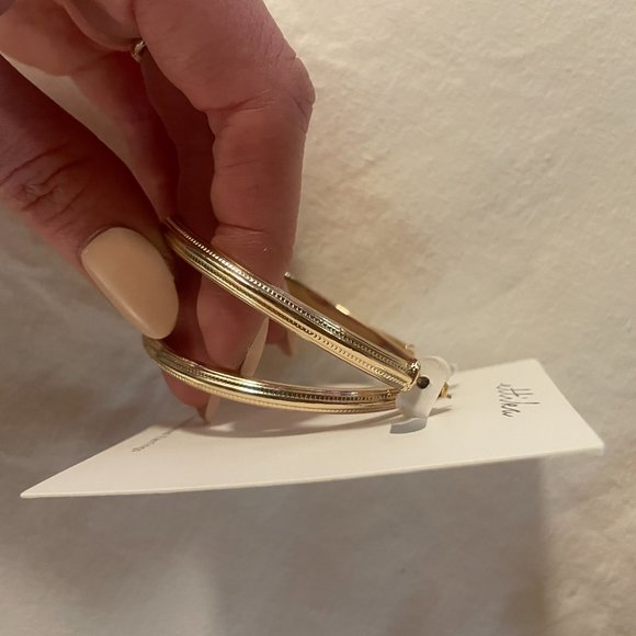 Ettika 18k Gold Plated Hoop Earrings NWT - Picture 4 of 4